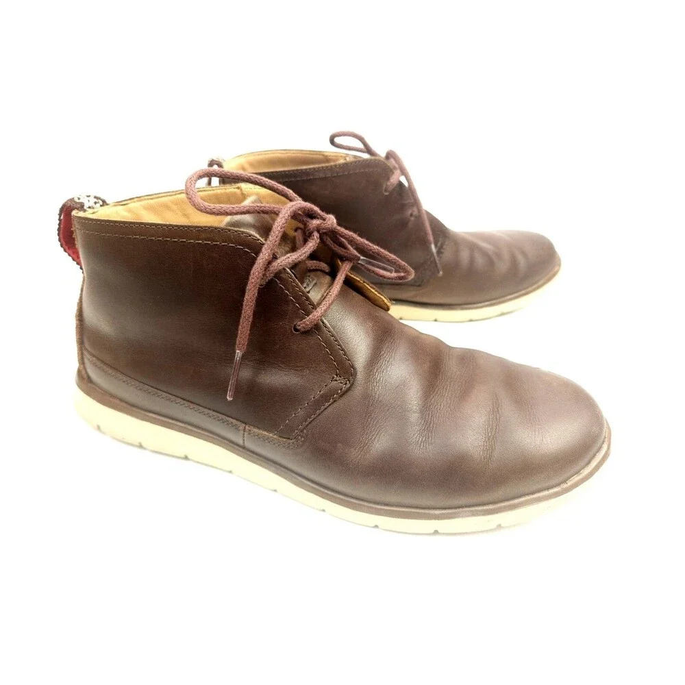 Ugg Freamon Leather Chukka Boots Men’s size 8.5 Brown
